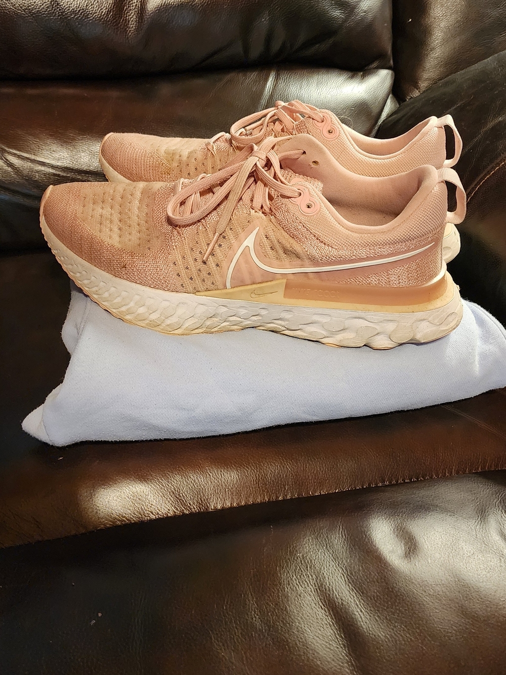 Nike Women's Rose Gold/White Running Sneakers